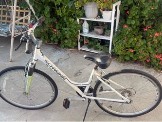 BIKE SCHWWINN