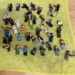 Lot Of Lego Figurines 