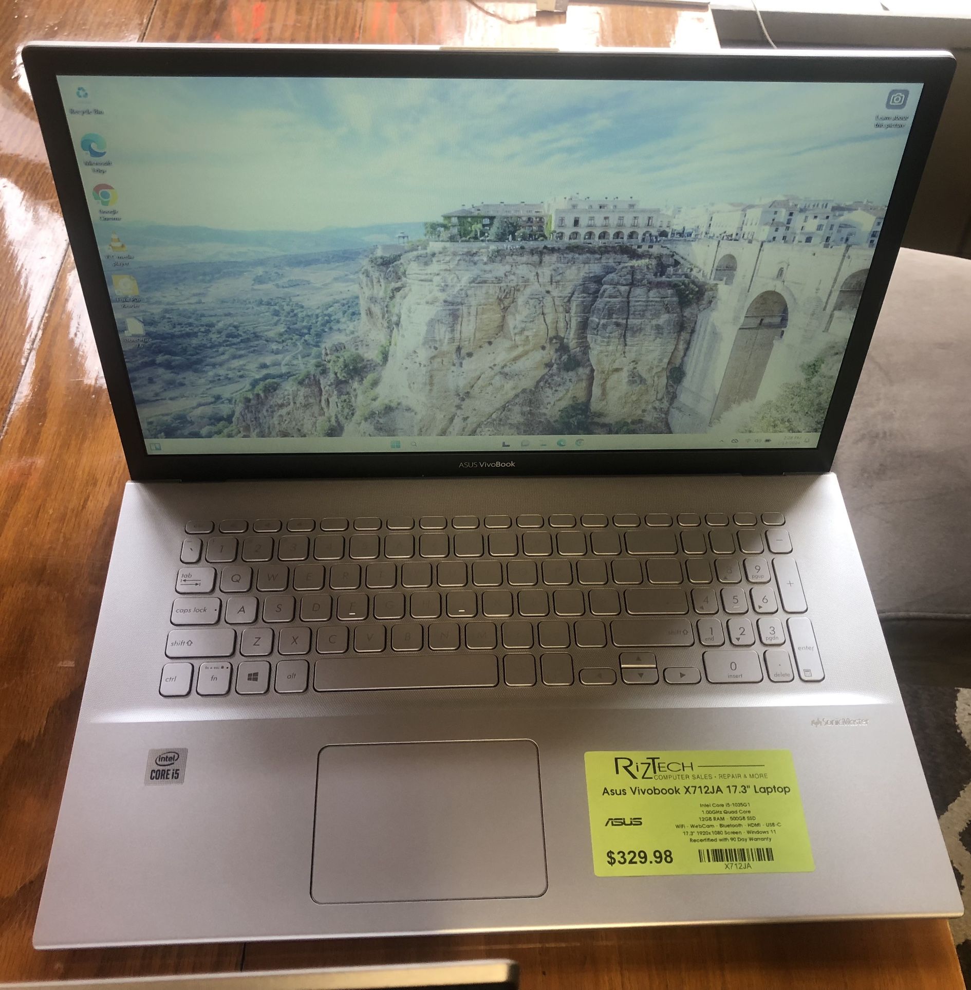 Asus Vivobook X712JA 17.3" Laptop