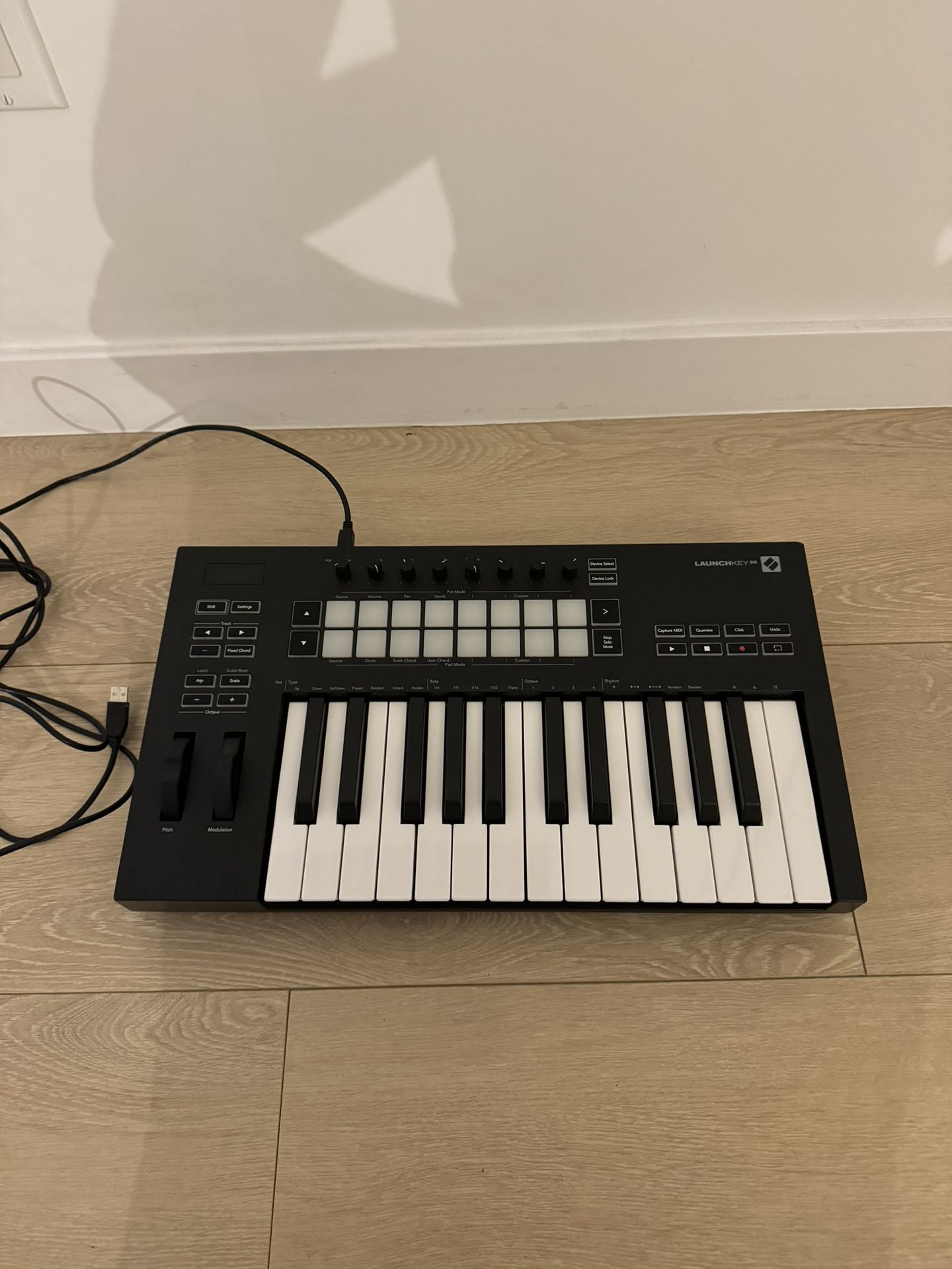 Novation AMS Launchkey 25 - MK3 Launchkey25 USB Keyboard Controller