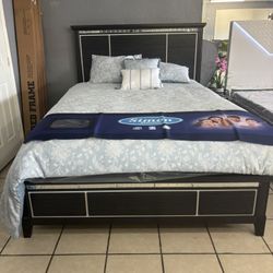!NEW! Black Bed Incl. Mattress + Box