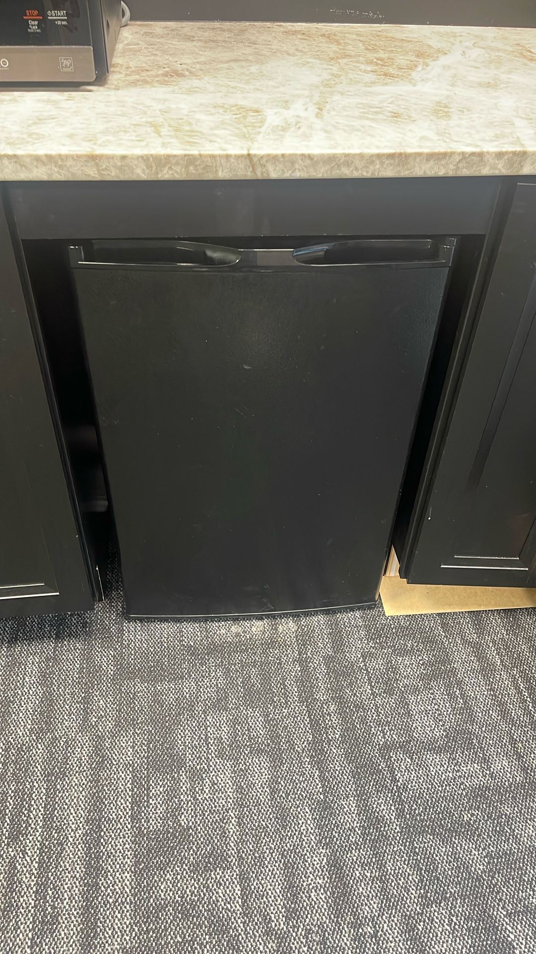 Mini fridge