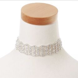 NWT silver sexy diamond choker necklace