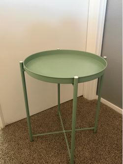 Green Side / Accent Table