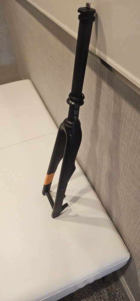 Specialized Diverge 700C Zertz 1-1/8" Fork 10.5" Steerer Carbon Fiber Road Cyclocross Gravel Bike 