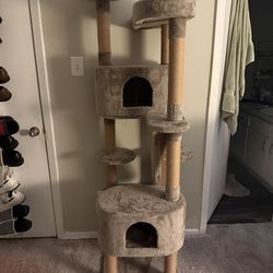 Plush Mansion Cat Tree