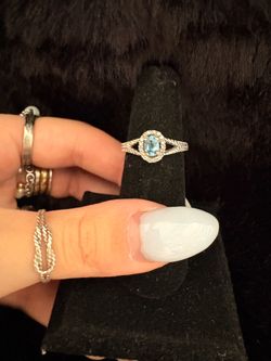 10k white gold aquamarine ring