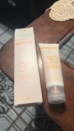 Protector solar para la cara de Mary key nuevo
