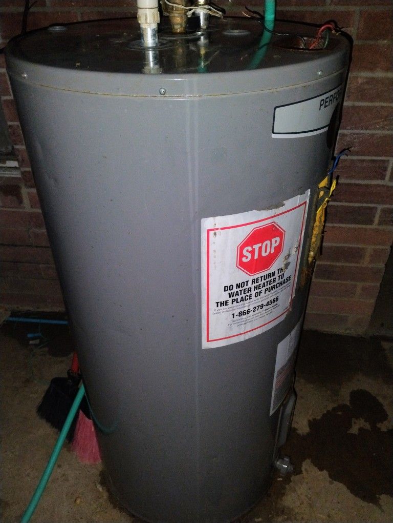 Rheem 40 Gallons Electric Water Heater for Sale in Palmview, TX OfferUp
