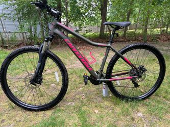 Cannondale women’s bike