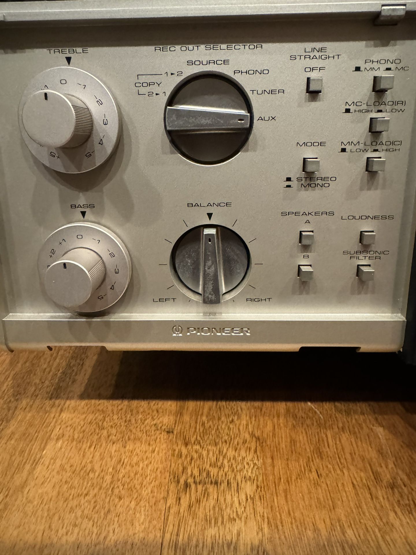 Awesome Vintage Pioneer A-8 Stereo Integrated Amplifier!