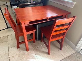 Solid Wood Kids Table and Chairs