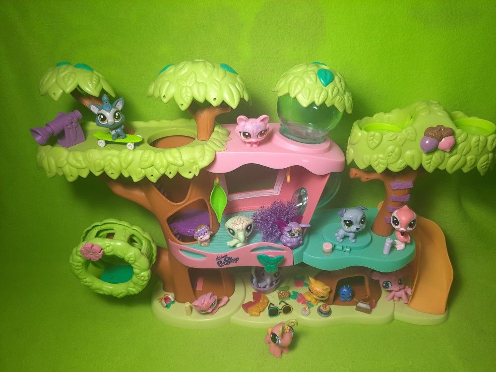 Littlest Pet Shop "LPS" Magic Motion Tree House Playset