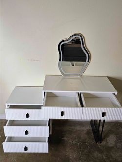 Vanity  used good conditions