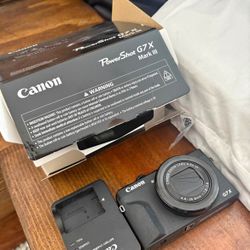 Canon G7X Mark III