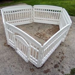 White Dog Pen+Dog Bath 30.00