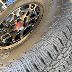 BRAND NEW SET 16” TRD Pro Rims & Yokohama Tires 265/70r16