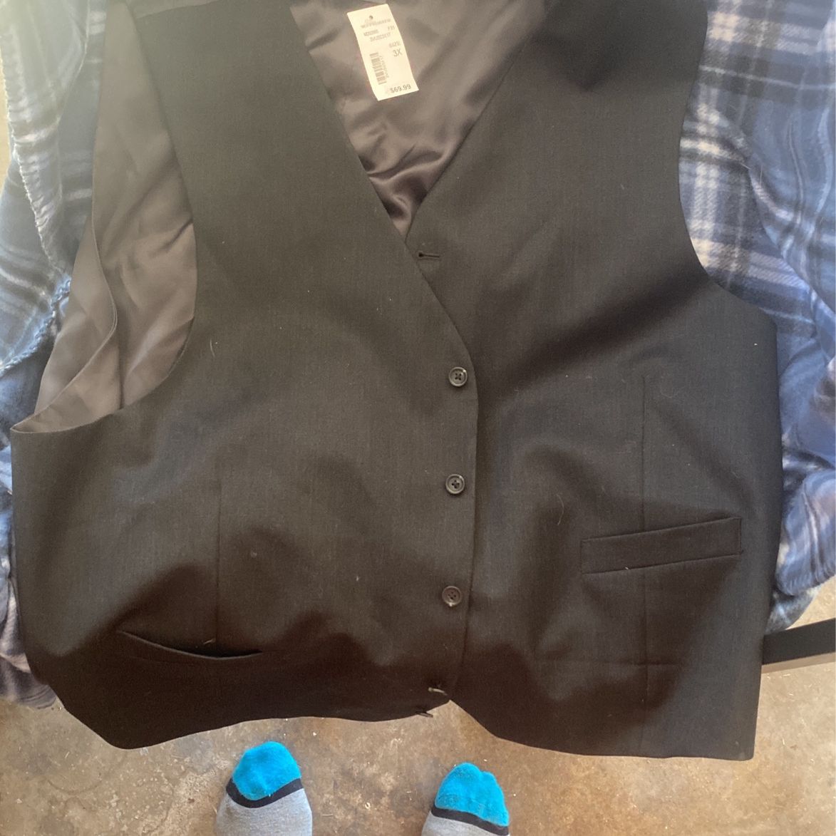 Men’s Warehouse Button Up Vest And Belt Waist Wrap On Body