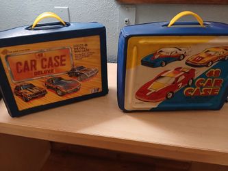 Hot wheels car collection 96 total with cases