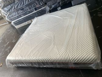 King mattress tempur-pedic firm