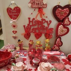ASSORTED VALENTINE BRAND NEW 