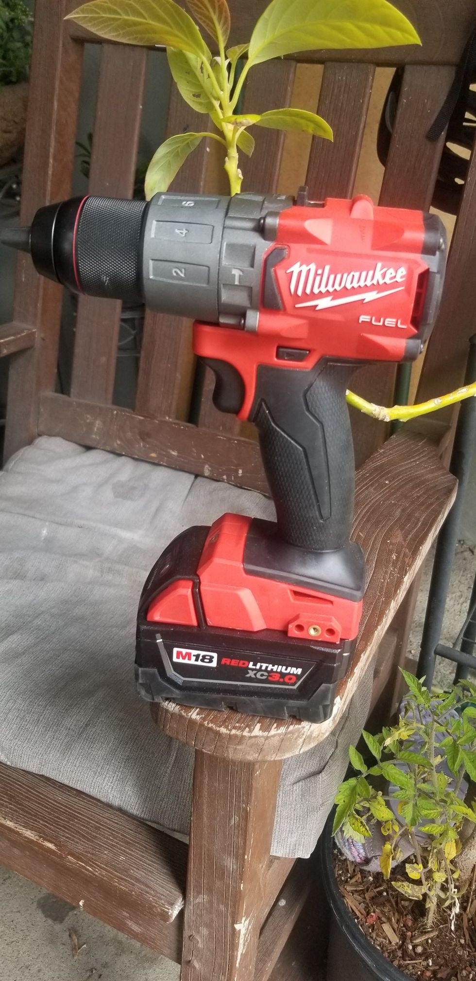 Milwaukee m18 fuel hammer drill with 3.0AH battery