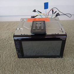 Pioneer AVH-100DVD Car DVD Player AM FM CD iPhone Android USB Aux 6.1" 50w x4Ch