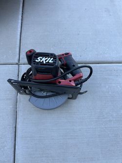 Skill Saw Plug In