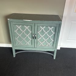 Small Hutch - Shelf 75$ ( 42.3/4 Wide, 17 Deep, 40 Tall