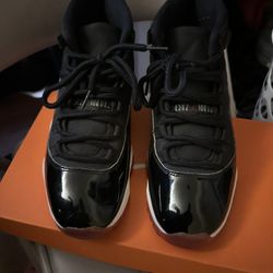 Jordan Bred 11s Mens 9.5