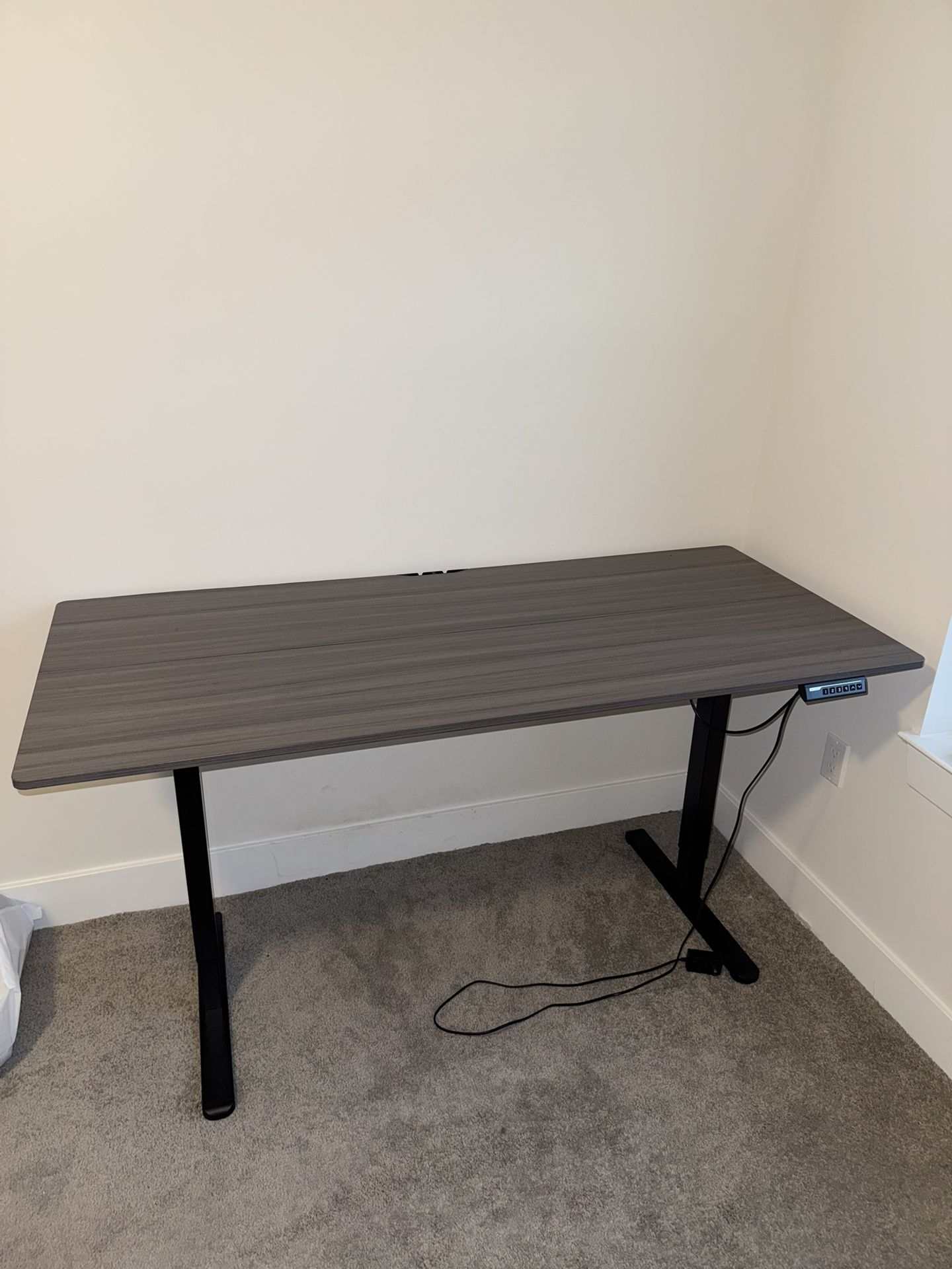 ErGear Height Adjustable Electric Standing Desk, 63 x 28 Inches Sit Stand up Desk, Large Memory Computer Home Office Desk with Two-Piece Desktop