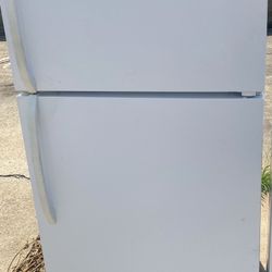 24” Gas Stove And 28” Fridge 