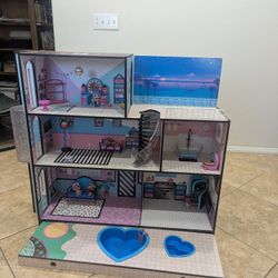 LoL Doll House 