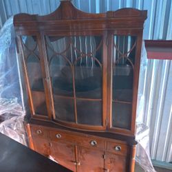 Drexel Heritage China/display Cabinet Vintage Solid Mahogany