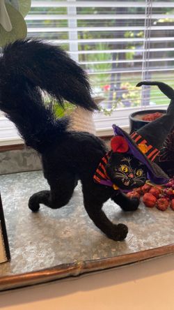 Annalee black cat