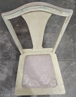 Antique Cream Chair With Cushion