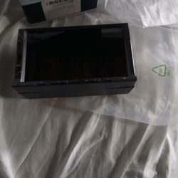 Nunoo 7in  Flat Screen Car Stereo