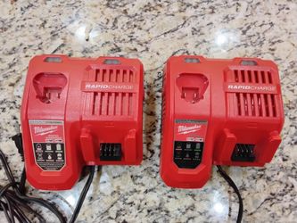 (2) Milwaukee
M12 and M18 12-Volt/18-Volt Lithium-Ion Multi-Voltage Rapid Battery Chargers