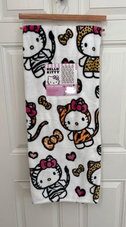 Hello Kitty Cheetah Blanket