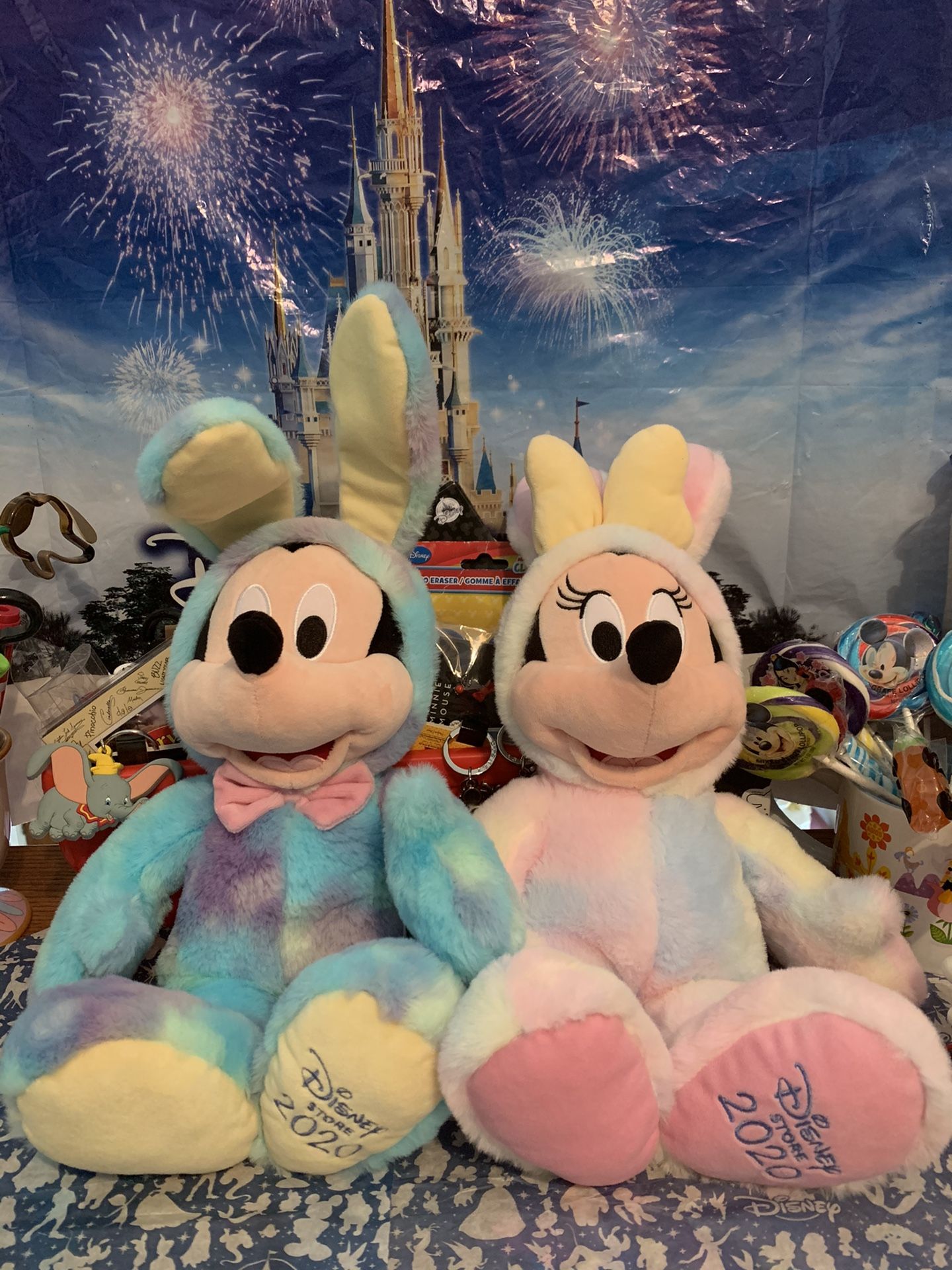 Disney stores Mickey and Minnie 2020 Limited Edition Easter set NWT the ONLY year Disney closed for Easter