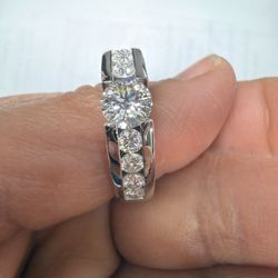 Beautiful 925 sterling silver ring, for men or women. 