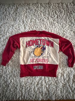 MVJNS Hometown Victorious Graphic Crewneck Sweatshirt