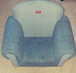 Oshkosh reading chair