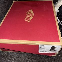 WOMAN SNOWBOARDING Boots