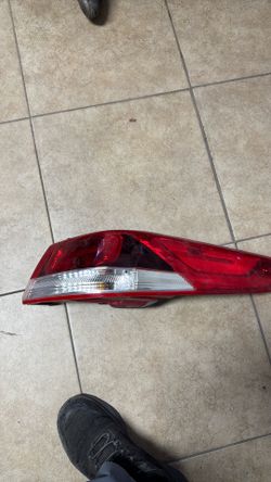 Kia Optim tail lights