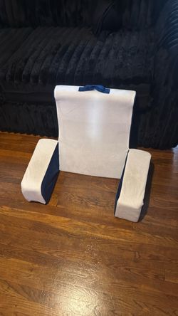 Kolbs Wedge Reading Pillow