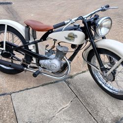 1950 Harley Davidson Hummer