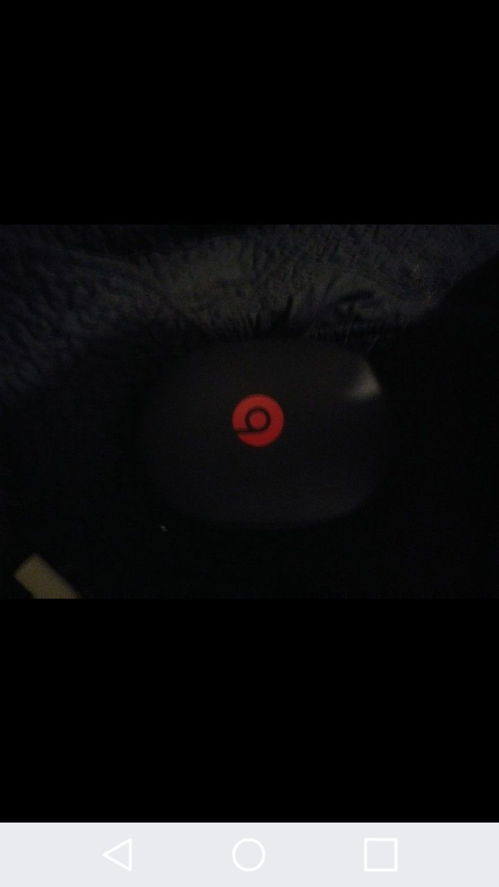 White beats by dr dre wireless