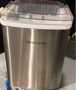Ice Maker (Frigidaire)