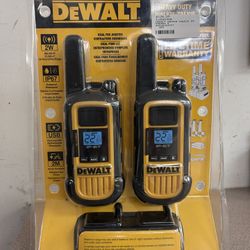 Dewalt Walkie Talkie Set 